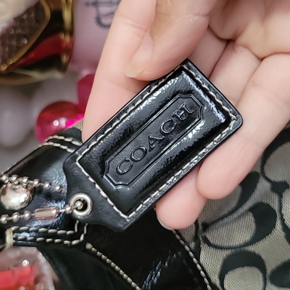 Coach Signature Black Satchel - Picture 3 of 4